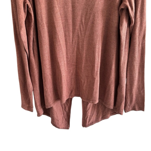 Zuda Ecovero Split Back Sweater Top Women's Size 1X Casual Athleisure NWT - Picture 4 of 15